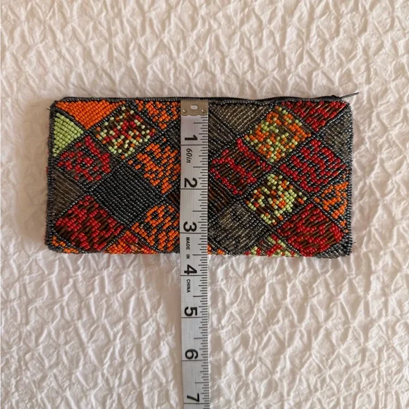 Beaded Clutch Wallet – Multicolor Geometric Pattern, Zip Closure - Picture 6 of 7